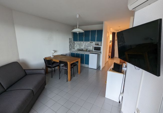 Apartment in Sète - 332