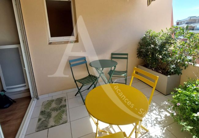 Apartment in Sète - 363 / T2 AVEC CLIM SÉJOUR ET PISCINE Apartment in Sète - 363 / T2 AVEC CLIM SÉJOUR ET PISCINE