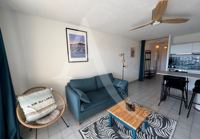 Apartment in Sète - 361 / T3 GARAGE, WI-FI, ACCÈS COURTS DE TENNIS Apartment in Sète - 361 / T3 GARAGE, WI-FI, ACCÈS COURTS DE TENNIS