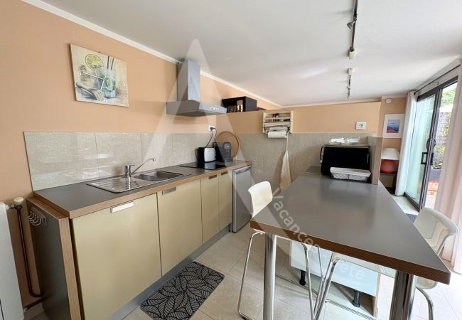 Villa in Sète - 061 / VILLA CLIMATISEE PISCINE PRIVEE ET WI-FI Villa in Sète - 061 / VILLA CLIMATISEE PISCINE PRIVEE ET WI-FI