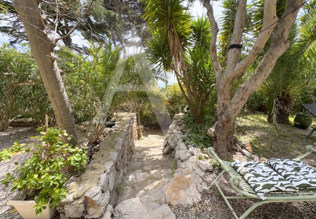 Villa in Sète - 061 / VILLA CLIMATISEE PISCINE PRIVEE ET WI-FI Villa in Sète - 061 / VILLA CLIMATISEE PISCINE PRIVEE ET WI-FI