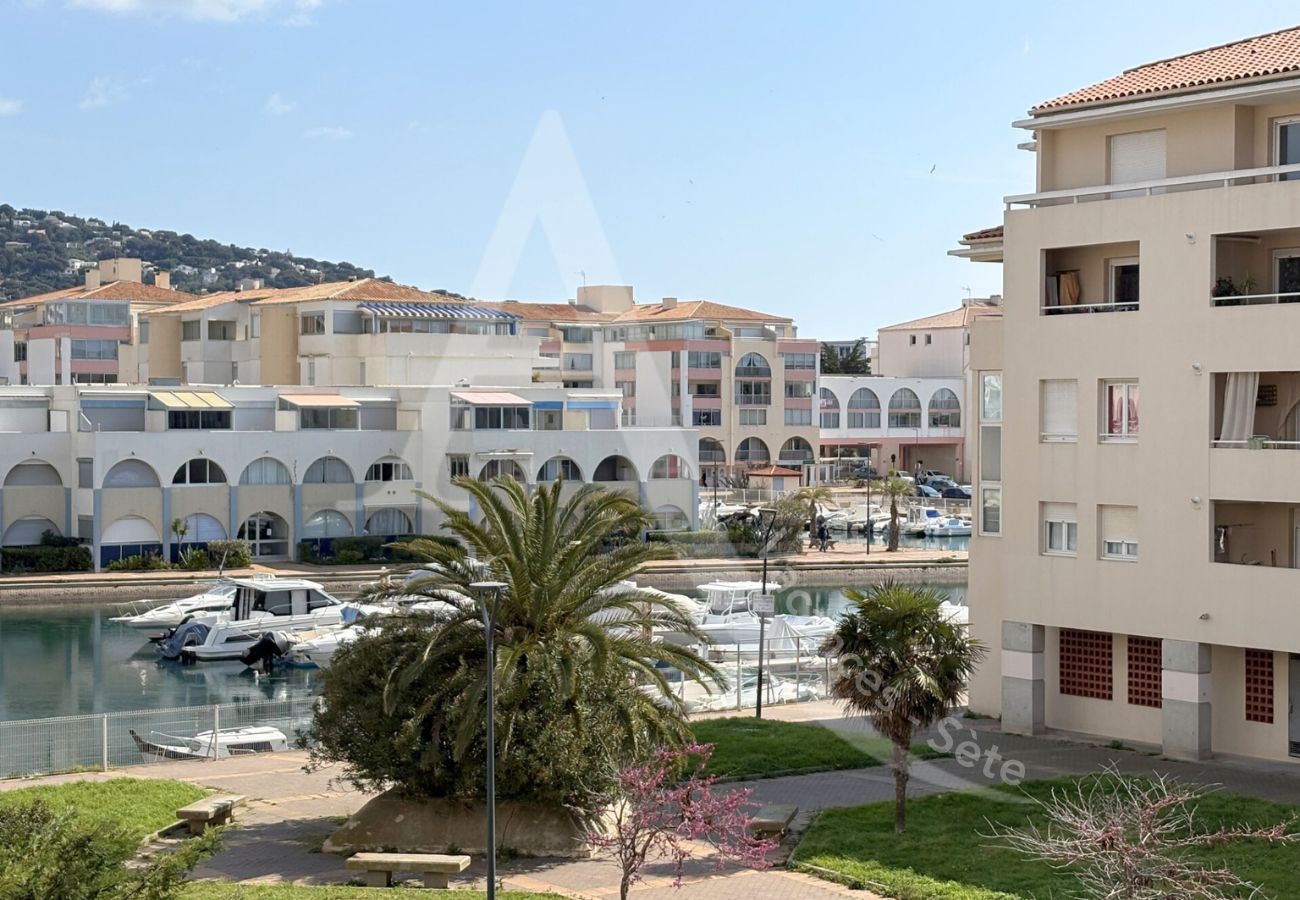 Apartment in Sète - 322 / T3 AVEC PARKING ET WI-FI Apartment in Sète - 322 / T3 AVEC PARKING ET WI-FI