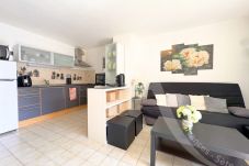 Apartment in Sète - 322 / T3 AVEC PARKING ET WI-FI