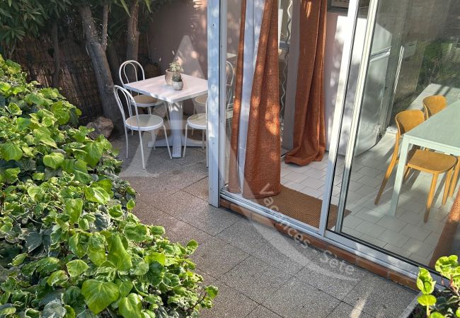 Apartment in Sète - 088 / T2 MODERNE EN RDC JARDIN, PARKING ET WIFI Apartment in Sète - 088 / T2 MODERNE EN RDC JARDIN, PARKING ET WIFI