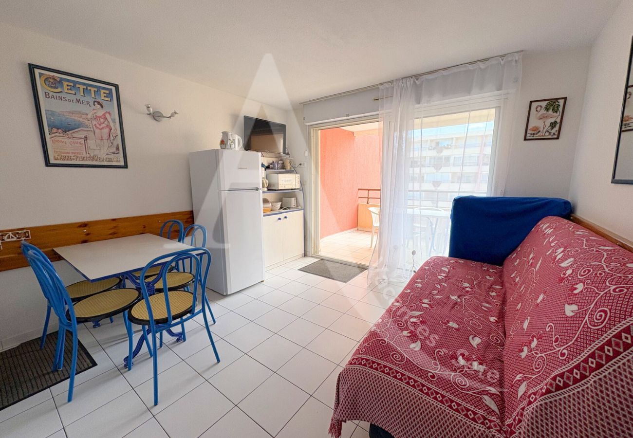 Apartment in Sète - 312 / T2 AVEC GARAGE ET PISCINE Apartment in Sète - 312 / T2 AVEC GARAGE ET PISCINE