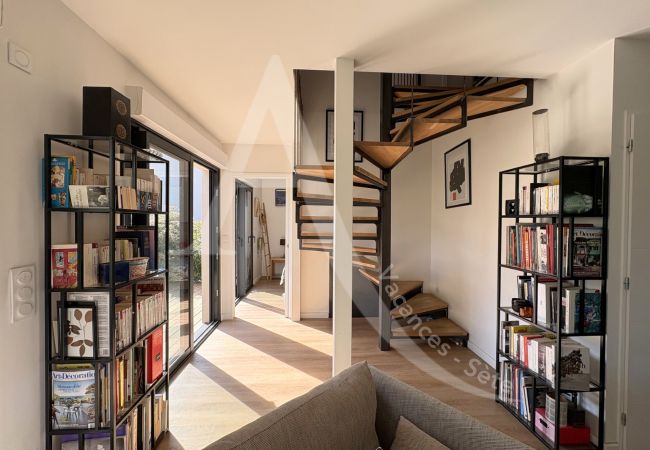 Villa in Sète - 078 / VILLA BOIS MODERNE, CLIM ET WIFI Villa in Sète - 078 / VILLA BOIS MODERNE, CLIM ET WIFI