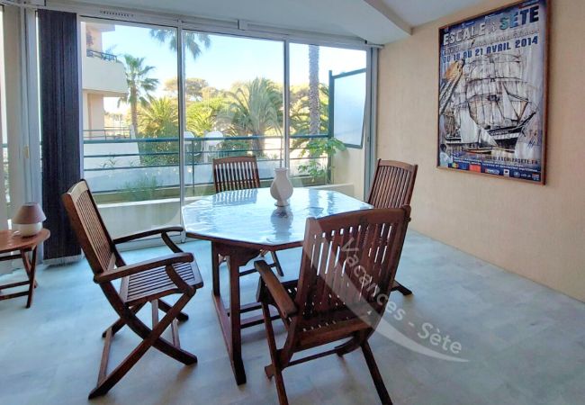 Apartment in Sète - 046 / T2 RDC, WIFI GARAGE ET PISCINE Apartment in Sète - 046 / T2 RDC, WIFI GARAGE ET PISCINE