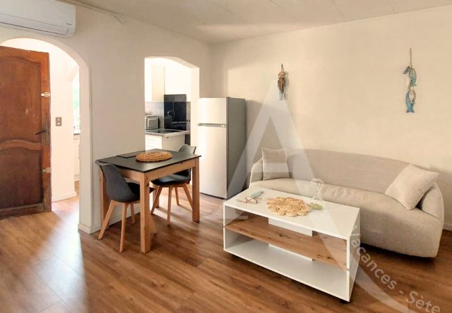  in Sète - 051 / STUDIO CLIM, WIFI ET TERRASSE