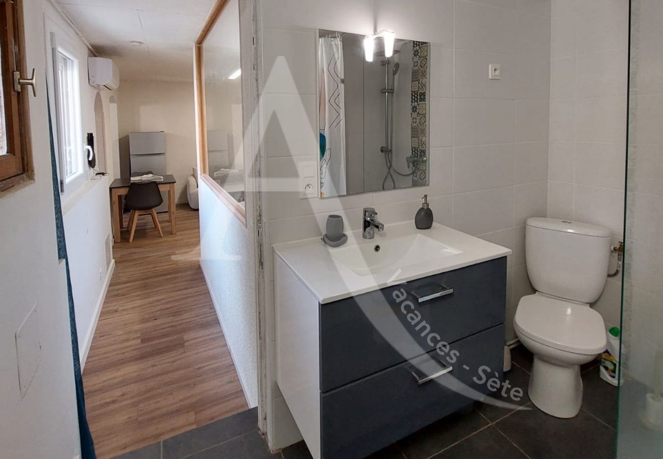 Studio in Sète - 051 / STUDIO CLIM, WIFI ET TERRASSE Studio in Sète - 051 / STUDIO CLIM, WIFI ET TERRASSE