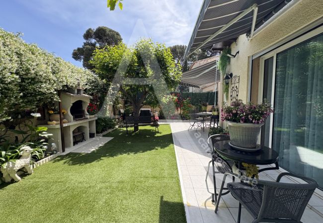 Villa in Sète - 005/ MAISON 6PERS, JARDIN ET WIFI Villa in Sète - 005/ MAISON 6PERS, JARDIN ET WIFI