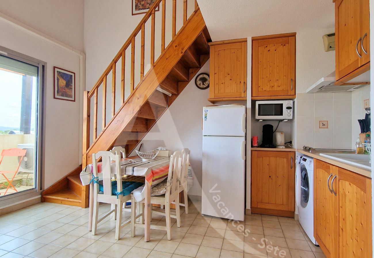 Apartment in Sète - 044/T3 DUPLEX, BALCON AVEC VUE ET PARKING Apartment in Sète - 044/T3 DUPLEX, BALCON AVEC VUE ET PARKING