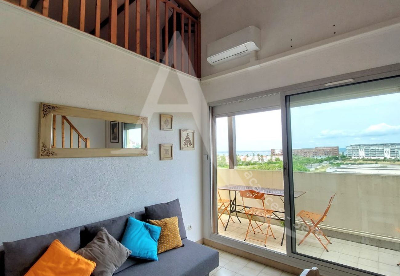 Apartment in Sète - 044/T3 DUPLEX, BALCON AVEC VUE ET PARKING Apartment in Sète - 044/T3 DUPLEX, BALCON AVEC VUE ET PARKING