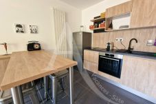 Apartment in Sète - 031/T2 AVEC TERRASSE ET PLACE DE PARKING