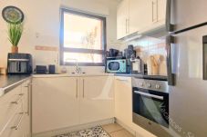 Apartment in Sète - 012 / GRAND T3 AVEC CLIM, GARAGE, PISCINE