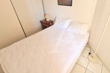 Apartment in Sète - 218 / T2 LUMINEUX, VUE MER, PISCINE, CLIM