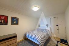 Apartment in Sète - 112 / T2 EN RDJ AVEC PARKING, CLIM, WIFI