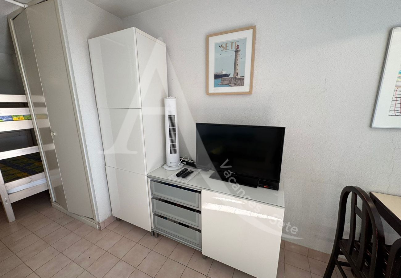 Estudio en Sète - 165 / STUDIO VUE MER AVEC PARKING ET PISCINE