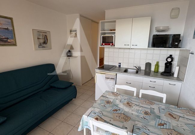 Apartamento en Sète - 033 / T2 AVEC PARKING, PISCINE ET VUE MER Apartamento en Sète - 033 / T2 AVEC PARKING, PISCINE ET VUE MER