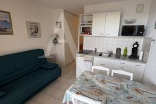 Apartamento en Sète - 033 / T2 AVEC PARKING, PISCINE ET VUE MER