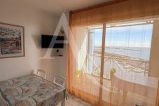 Apartamento en Sète - 033 / T2 AVEC PARKING, PISCINE ET VUE MER