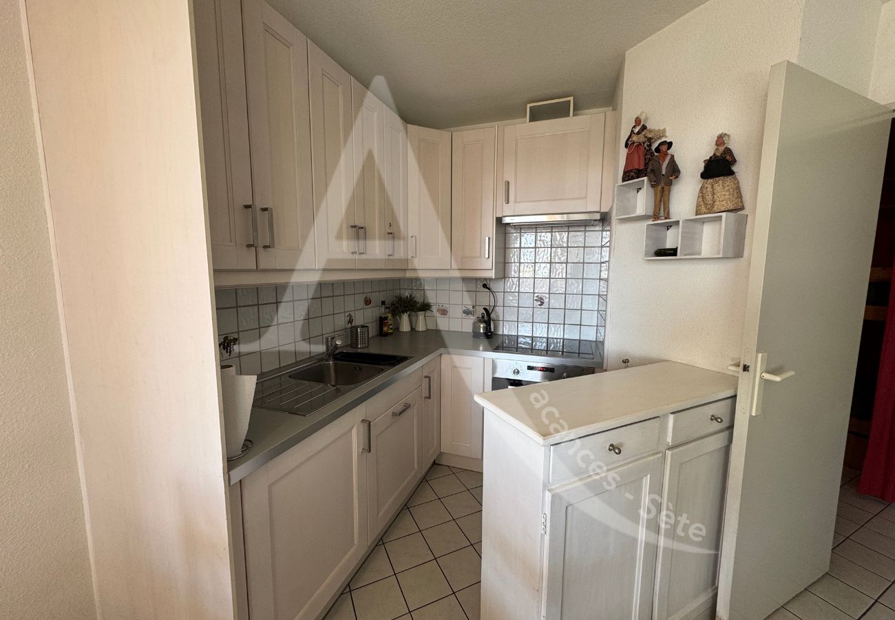 Apartamento en Sète - 182 / T2 AVEC PARKING, PISCINE ET ASCENSEUR