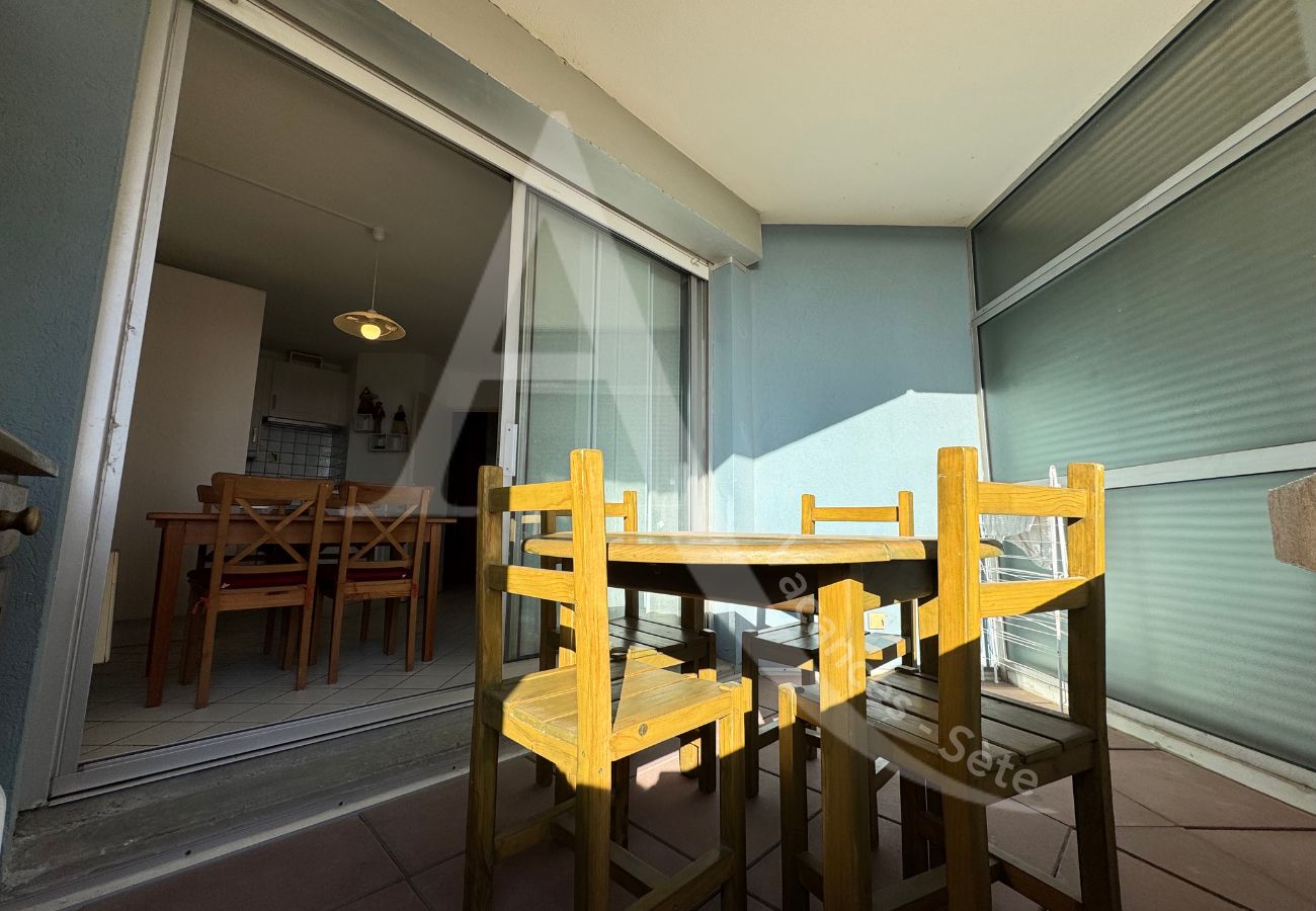 Apartamento en Sète - 182 / T2 AVEC PARKING, PISCINE ET ASCENSEUR