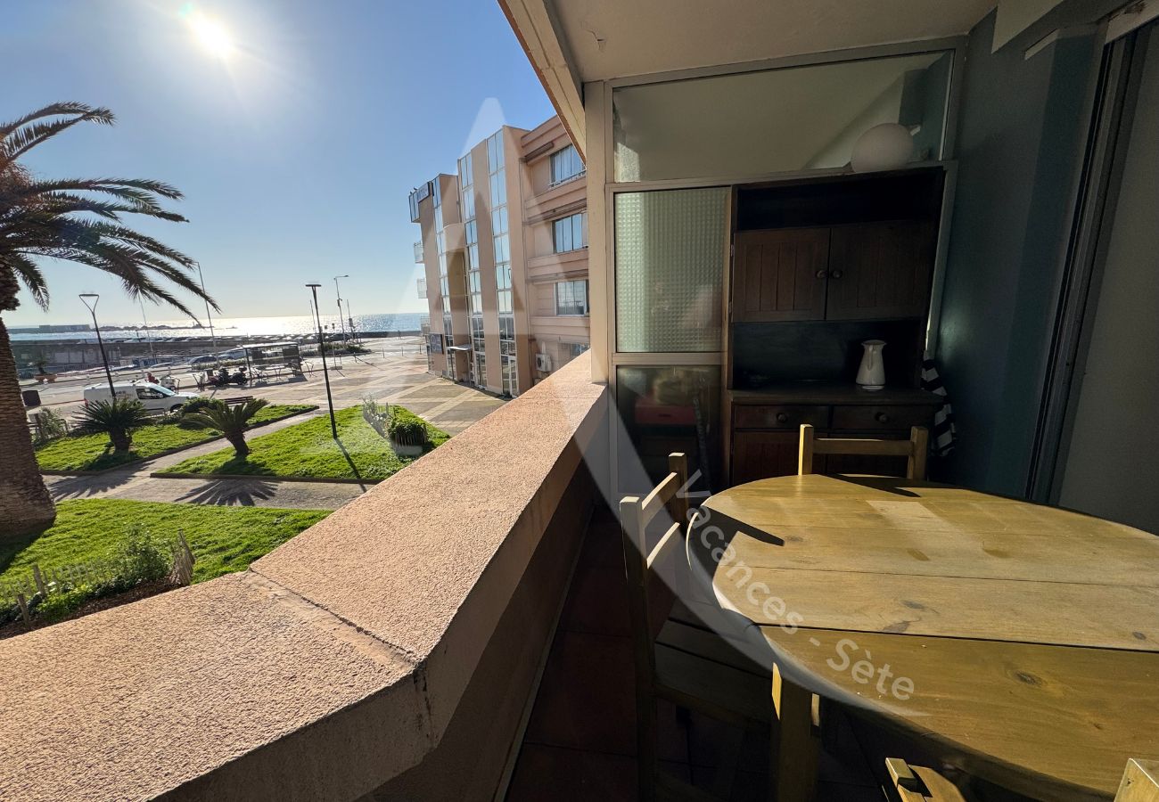 Apartamento en Sète - 182 / T2 AVEC PARKING, PISCINE ET ASCENSEUR