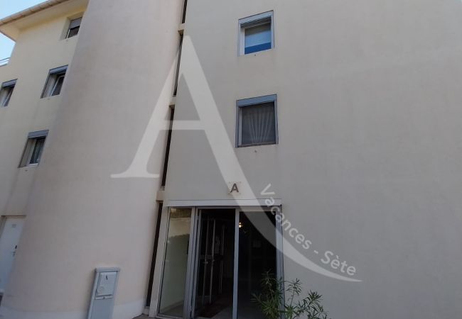 Apartamento en Sète - 110 / GRAND T2 AVEC PARKING ET WI-FI Apartamento en Sète - 110 / GRAND T2 AVEC PARKING ET WI-FI