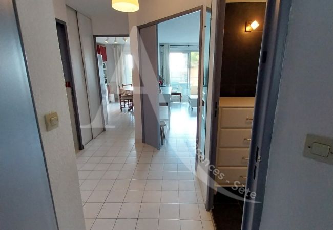 Apartamento en Sète - 110 / GRAND T2 AVEC PARKING ET WI-FI Apartamento en Sète - 110 / GRAND T2 AVEC PARKING ET WI-FI