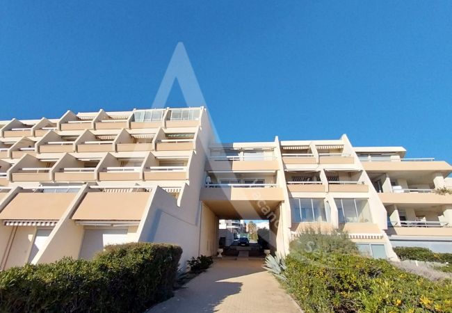 Apartamento en Sète - 196 / T3 VUE MER AVEC PARKING Apartamento en Sète - 196 / T3 VUE MER AVEC PARKING