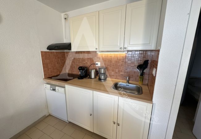 Apartamento en Sète - 076 / GRAND STUDIO AVEC LARGE TERRASSE ET PARKING Apartamento en Sète - 076 / GRAND STUDIO AVEC LARGE TERRASSE ET PARKING