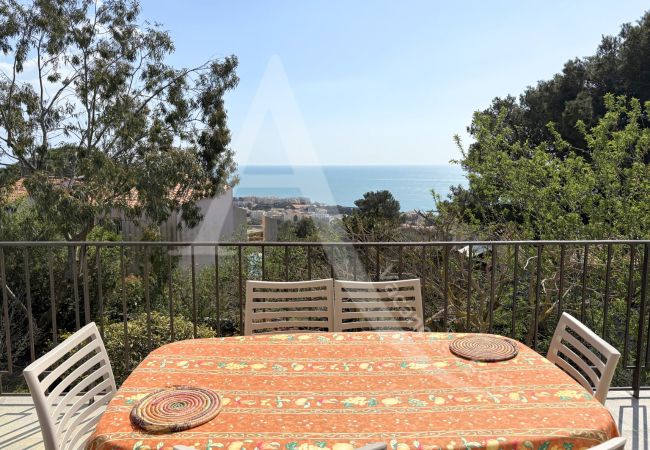 Villa en Sète - 136 / VILLA AVEC VUE + WI-FI SUR LES HAUTEURS  Villa en Sète - 136 / VILLA AVEC VUE + WI-FI SUR LES HAUTEURS