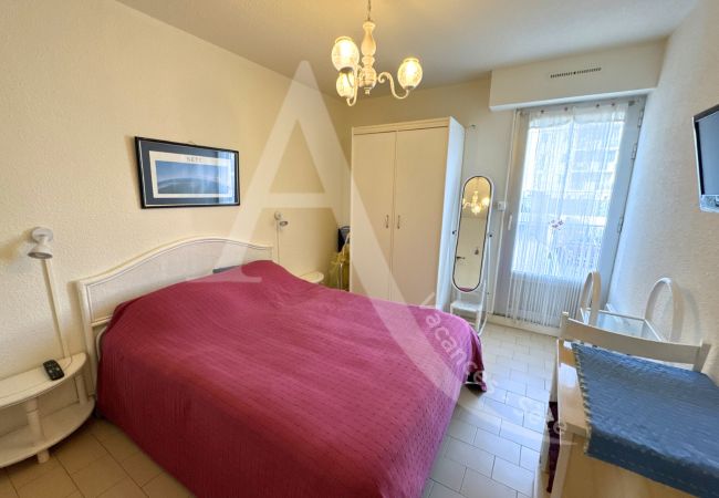 Apartamento en Sète - 213 / T2 AVEC CLIM SÉJOUR, WI-FI ET PARKING Apartamento en Sète - 213 / T2 AVEC CLIM SÉJOUR, WI-FI ET PARKING