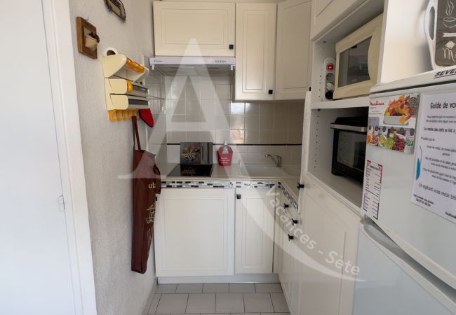 Apartamento en Sète - 106 / T2 VUE MER AVEC PARKING PROCHE PLAGE Apartamento en Sète - 106 / T2 VUE MER AVEC PARKING PROCHE PLAGE