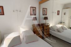Apartamento en Sète - 106 / T2 VUE MER AVEC PARKING PROCHE PLAGE
