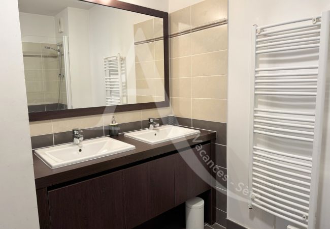 Apartamento en Sète - 189 / T4 MODERNE, PISCINE ET PARKING Apartamento en Sète - 189 / T4 MODERNE, PISCINE ET PARKING