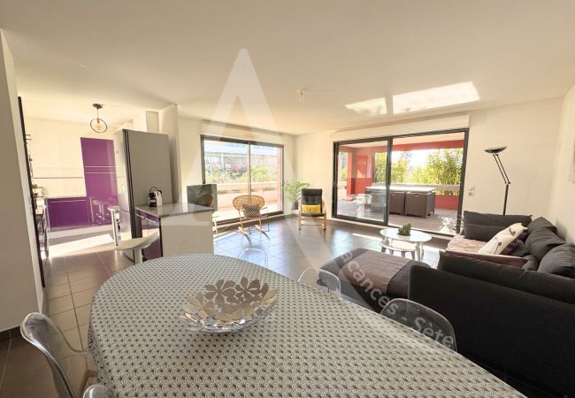 Apartamento en Sète - 189 / T4 MODERNE, PISCINE ET PARKING Apartamento en Sète - 189 / T4 MODERNE, PISCINE ET PARKING