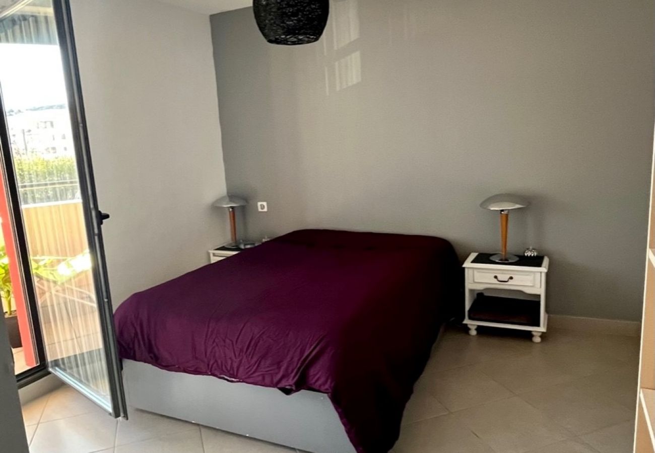 Apartamento en Sète - 002