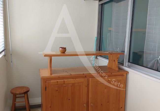 Apartamento en Sète - 113 / T2 QUARTIER QUILLES AVEC GARAGE ET WI-FI Apartamento en Sète - 113 / T2 QUARTIER QUILLES AVEC GARAGE ET WI-FI