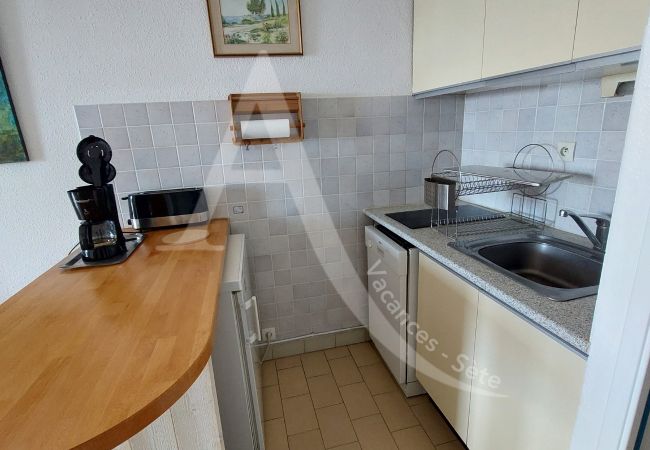 Apartamento en Sète - 079 / T2 EN REZ-DE-JARDIN AVEC PARKING ET WI-FI Apartamento en Sète - 079 / T2 EN REZ-DE-JARDIN AVEC PARKING ET WI-FI