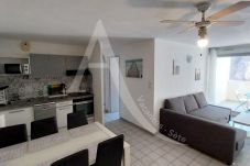 Apartamento en Sète - 362 / T3 AVEC PISCINE ET GARAGE 