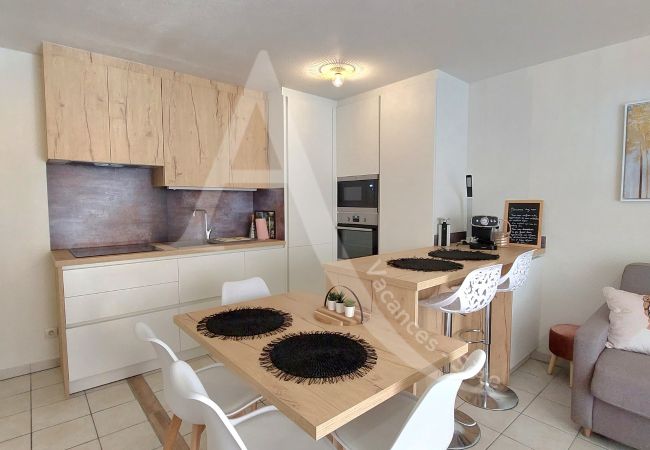 Apartamento en Sète - 214 / T3 CLASSÉ AVEC GARAGE, PISCINE ET WI-FI Apartamento en Sète - 214 / T3 CLASSÉ AVEC GARAGE, PISCINE ET WI-FI