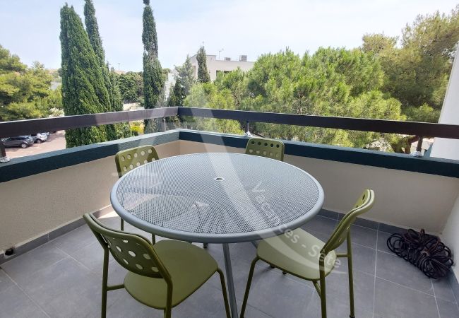 Apartamento en Sète - 098/T2 DUPLEX, 2 TERRASSES, CLIM ET PARKING Apartamento en Sète - 098/T2 DUPLEX, 2 TERRASSES, CLIM ET PARKING