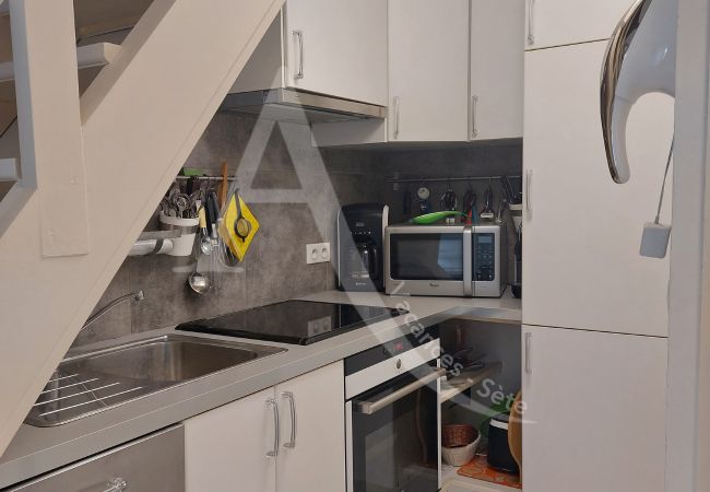 Apartamento en Sète - 098/T2 DUPLEX, 2 TERRASSES, CLIM ET PARKING Apartamento en Sète - 098/T2 DUPLEX, 2 TERRASSES, CLIM ET PARKING