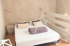 Apartamento en Sète - 098/T2 DUPLEX, 2 TERRASSES, CLIM ET PARKING