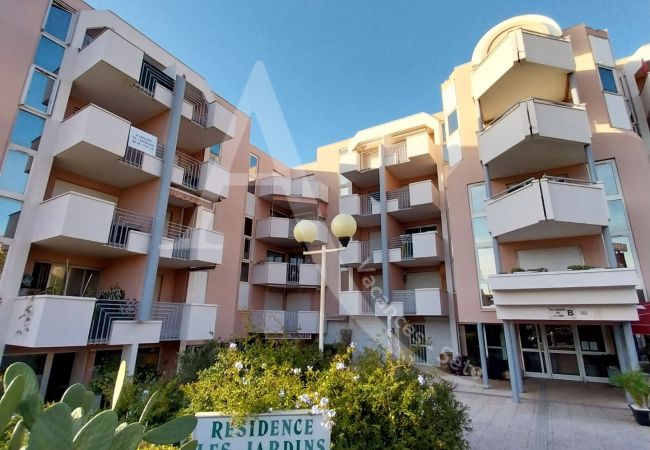 Apartamento en Sète - 088 / T2 MODERNE EN RDC JARDIN, PARKING ET WIFI Apartamento en Sète - 088 / T2 MODERNE EN RDC JARDIN, PARKING ET WIFI