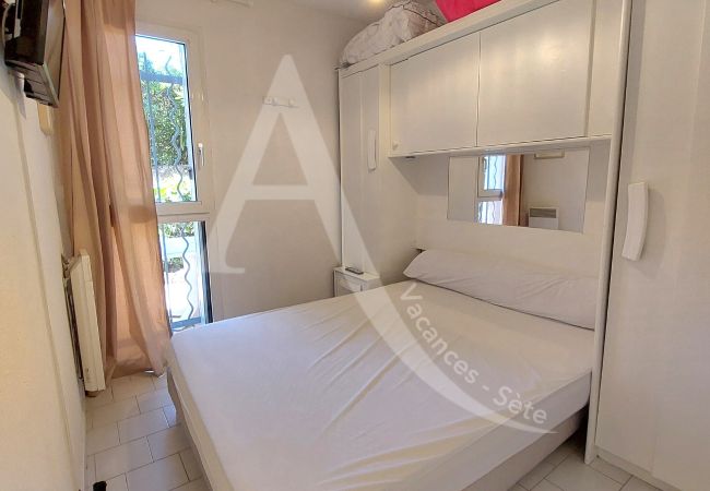 Apartamento en Sète - 088 / T2 MODERNE EN RDC JARDIN, PARKING ET WIFI Apartamento en Sète - 088 / T2 MODERNE EN RDC JARDIN, PARKING ET WIFI