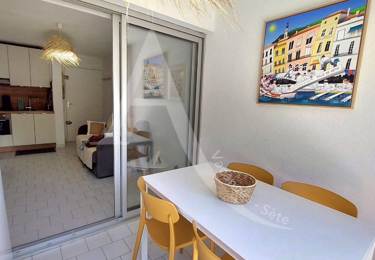 Apartamento en Sète - 088 / T2 MODERNE EN RDC JARDIN, PARKING ET WIFI
