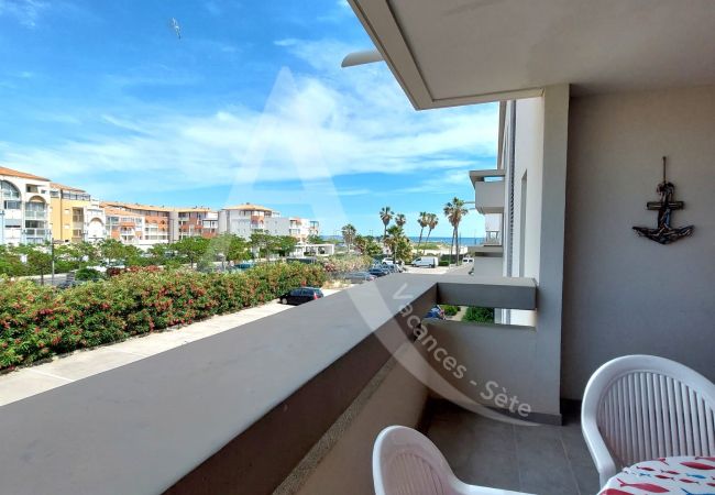 Apartamento en Sète - 048 /T2 MODERNE AVEC PARKING, TERRASSE ET PISCINE Apartamento en Sète - 048 /T2 MODERNE AVEC PARKING, TERRASSE ET PISCINE