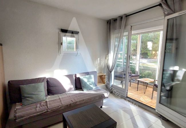 Apartamento en Sète - 212 / T2 MODERNE AVEC PISCINE ET PARKING Apartamento en Sète - 212 / T2 MODERNE AVEC PISCINE ET PARKING